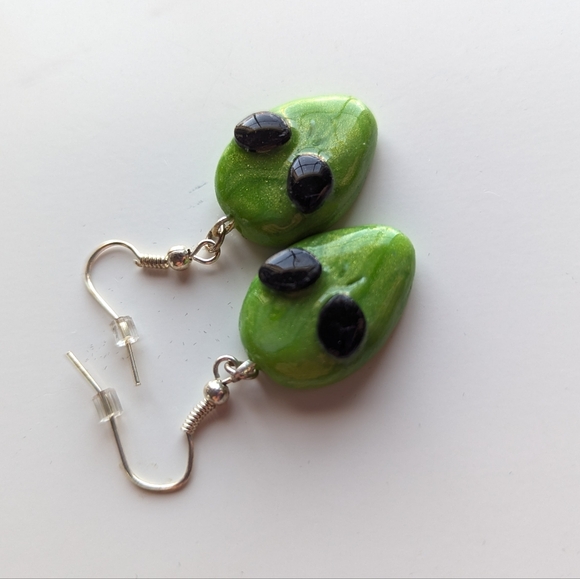 Green Alien Earrings - Picture 2 of 5